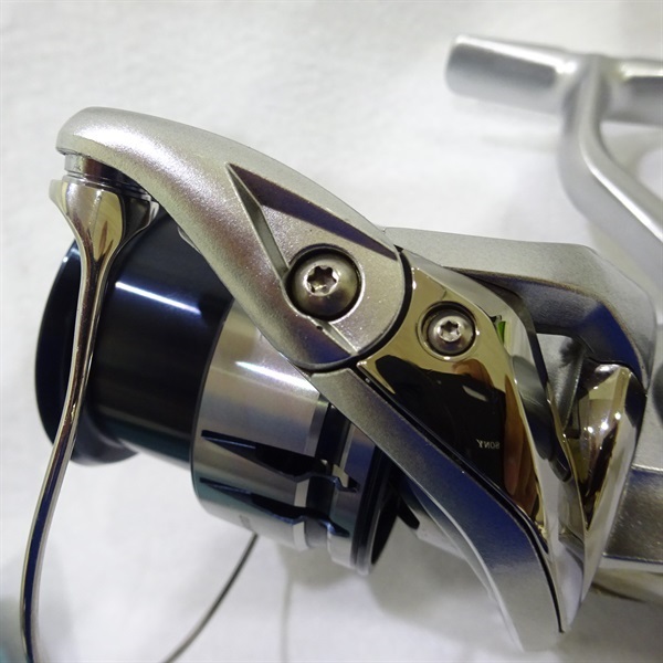 １９ストラディック４０００ＭＨＧーＬ